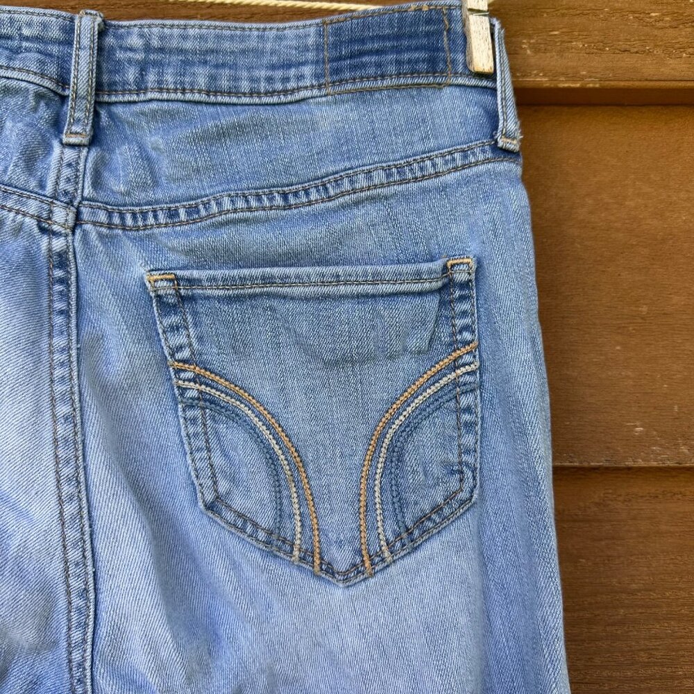 Hollister Light Blue High Rise Lightly Distressed Skinny Jeans Size 5 - Picture 11 of 13